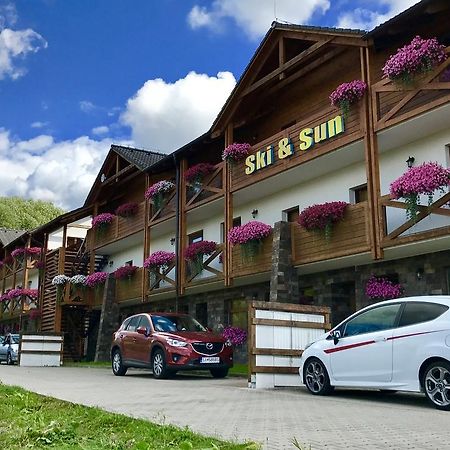 Ski & Sun Wellness Apartments ลิฟตอฟสกีมิคูลาช ภายนอก รูปภาพ